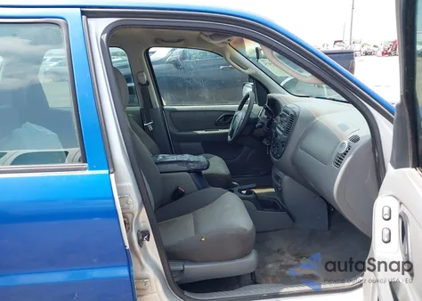 2003 Ford Escape Xls из США, поврежденный, VIN 1FMYU02133KA71906